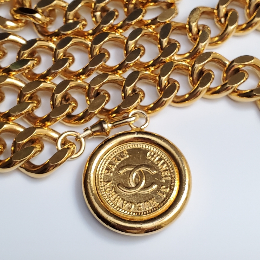 AUTH CHANEL VINTAGE CC MEDALLION CHAIN BELT - Picture 6 of 14